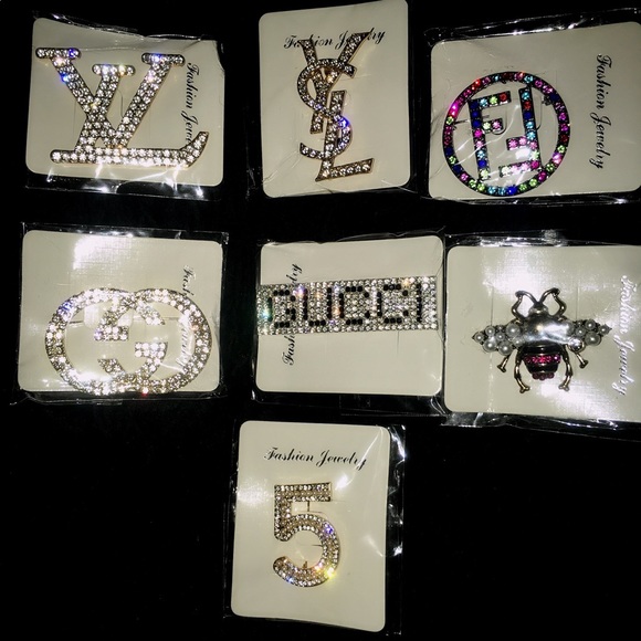 Fashion Brooches - Picture 1 of 1